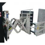 Yon siljish bilan karton qisqichlar