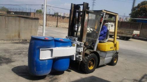 Plastik barabanli forklift baraban qisqichi